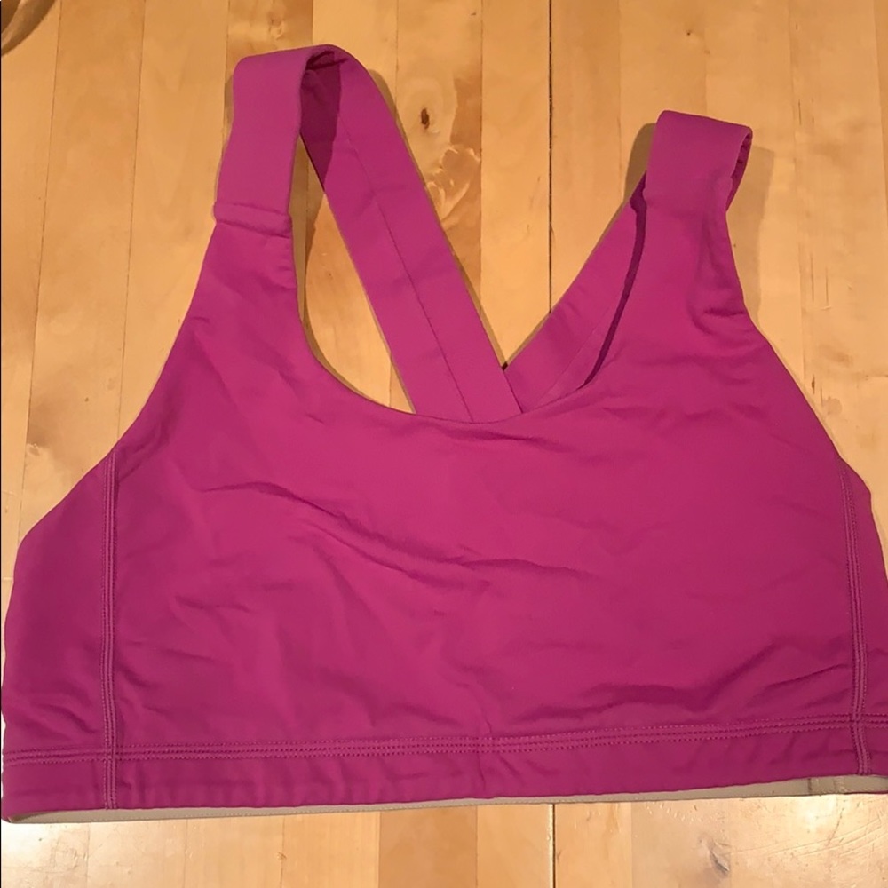 Lululemon sports bra size 6